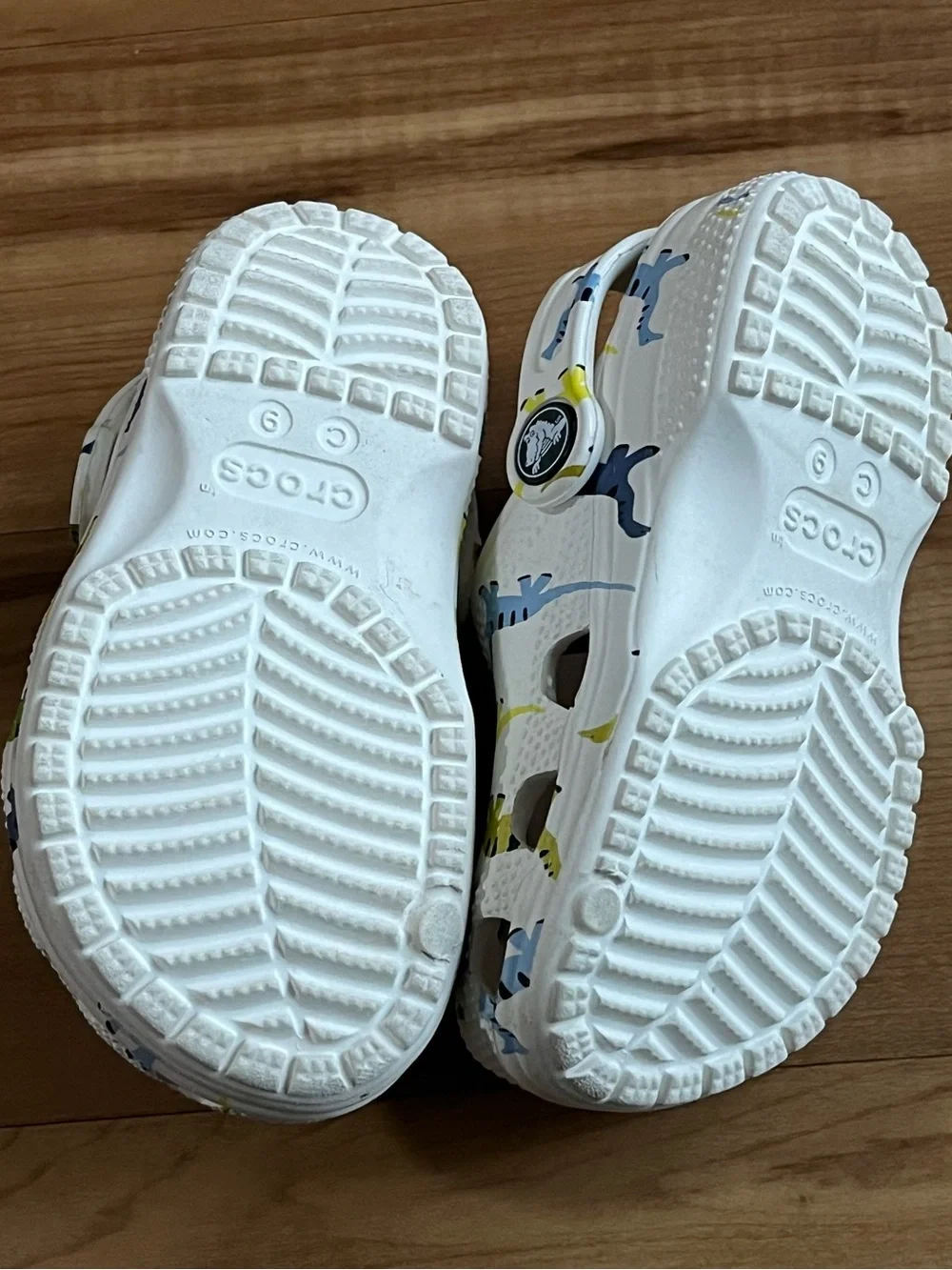 Crocs Kids Classic Dino Print Clogs White C9 Toddler Comfort Shoes